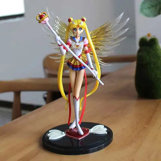 Eternal Sailor Moon Cake Ornaments Tsukino Usagi Action Figure